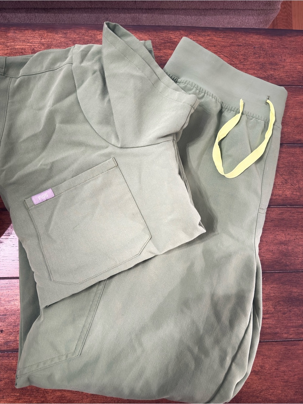 FIGS Cactus Green Scrub Set with Yellow Drawstring